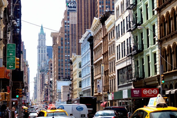 マンハッタンの低い場所であるニューヨークの街並み川側の自由の女神建築と観光コンセプトの建物 - ニューヨーク市のストックフォトや画像を多数ご用意 -ニューヨーク市,