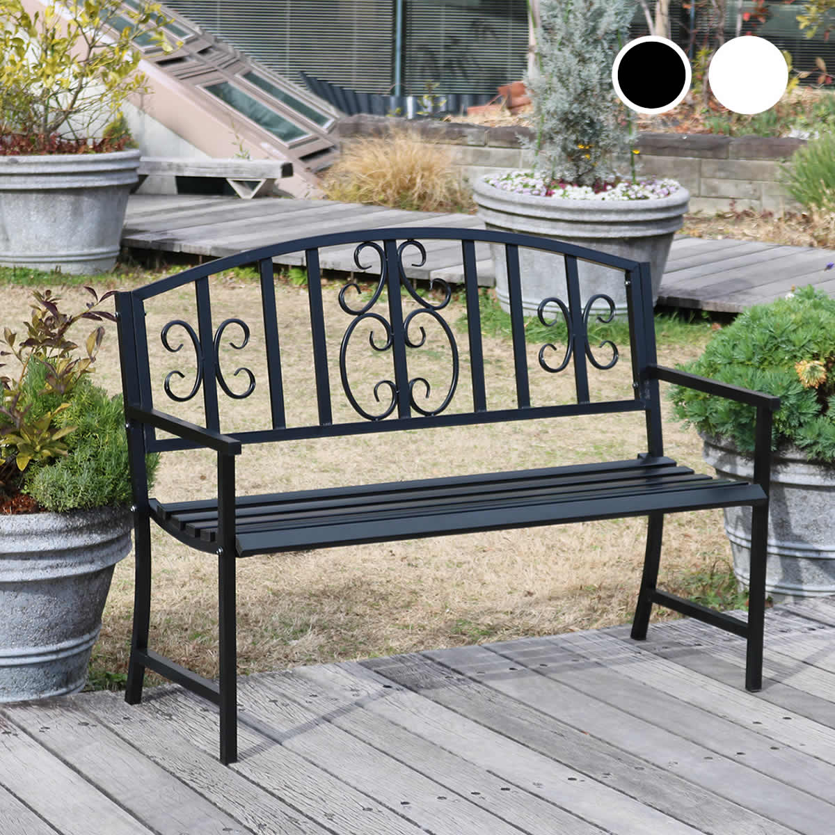 ヨーロッパの都市公園の通路のベンチとランタンPremium写真