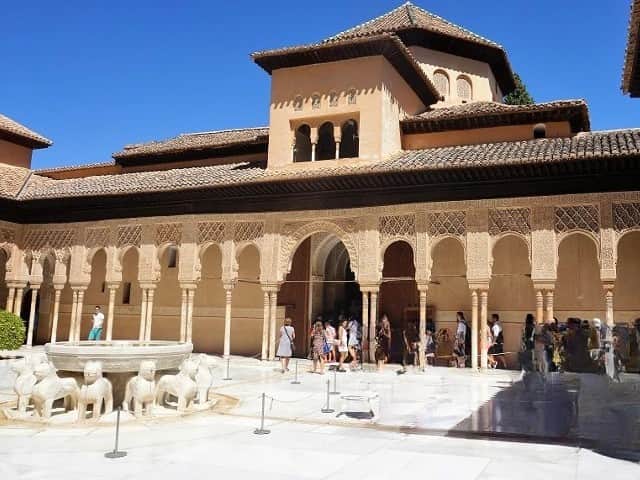 世界遺産！スペイン・グラナダ アルハンブラ宮殿 歴史や見どころなどトラベルマガジン
