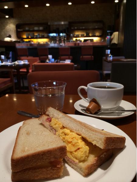 朝早くからのオープンがうれしい。都内のモーニングおすすめ～内観がおしゃれ! 編～キナリノ