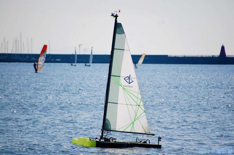 帆帆船「あこがれ」