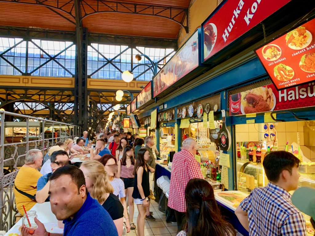 クリスマスの時季の中央市場＠ブダペスト』ブダペスト ハンガリー の旅行記・ブログ by