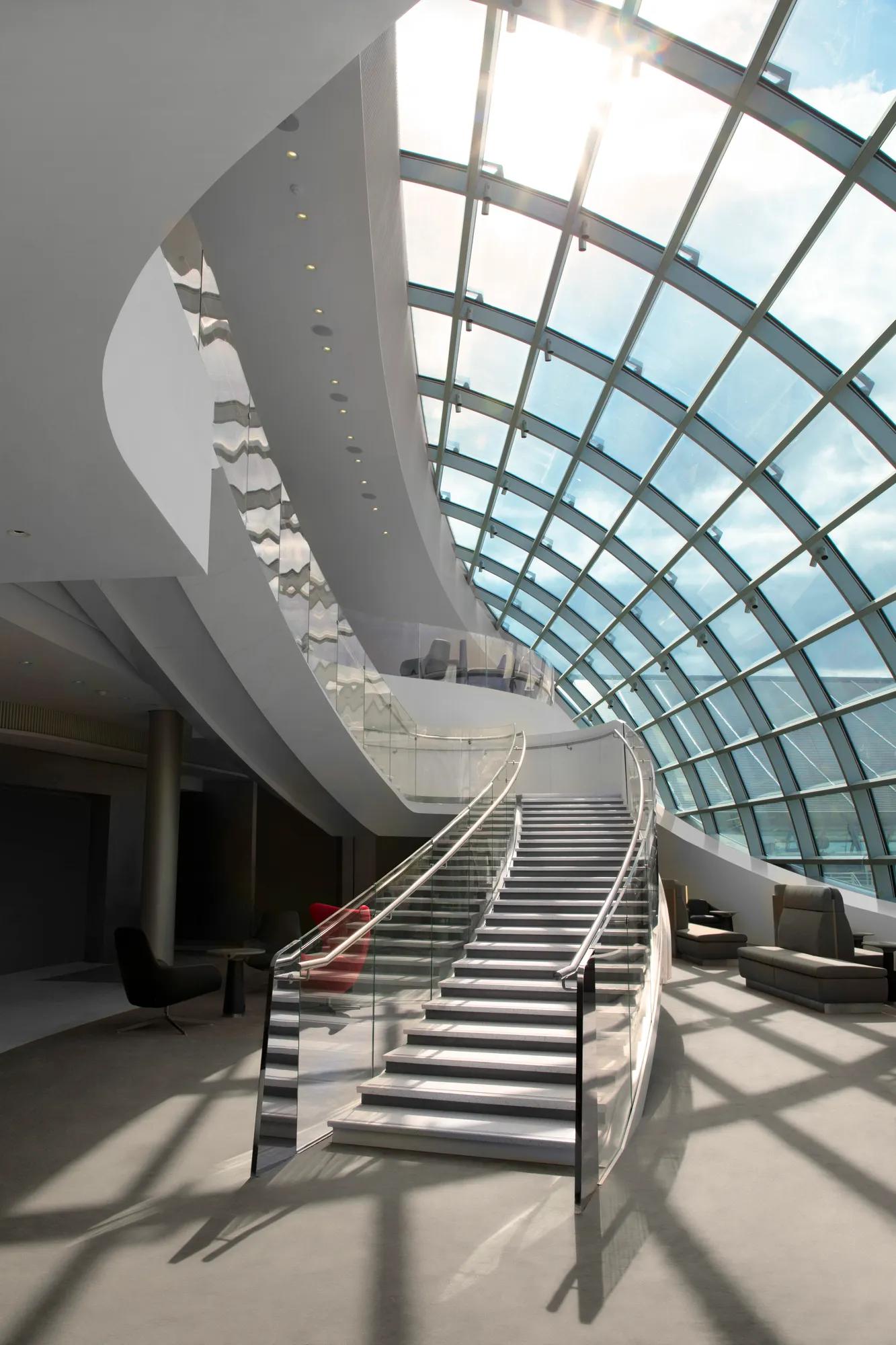 仏、パリ空港拡張計画中止 旅客減や温暖化対策で - 日本経済新聞