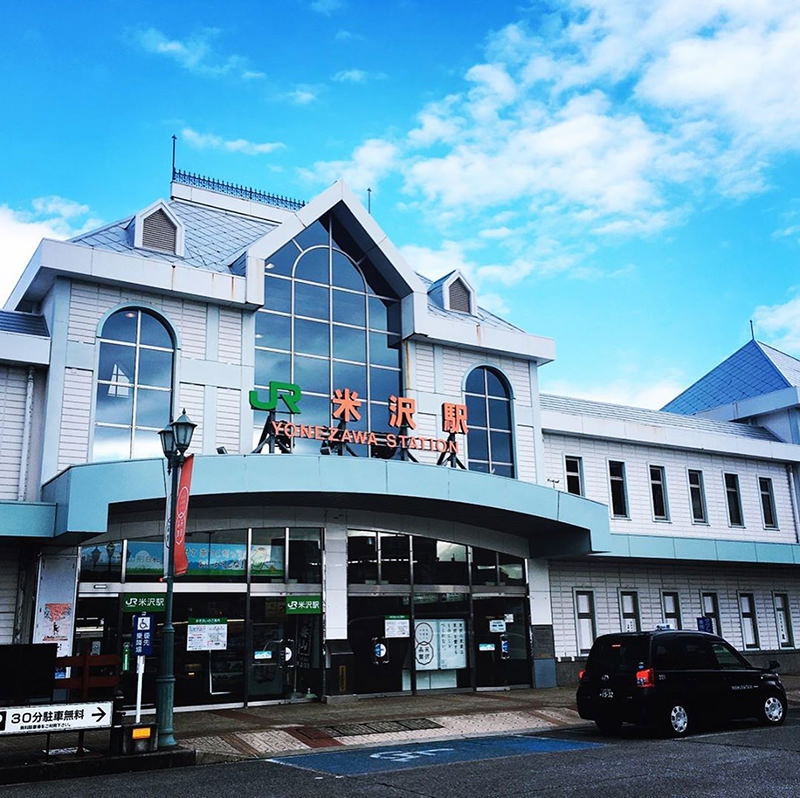 こんな駅舎見てみたい！鉄道旅がさらに楽しくなる写真に撮りたい駅舎10選 - Tripa トリパ