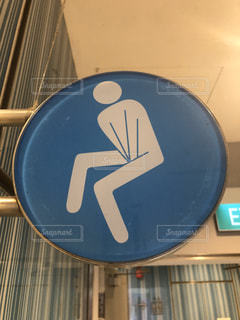 二度見する看板屋外広告・交通広告業界誌「月刊サインアンドディスプレイ」