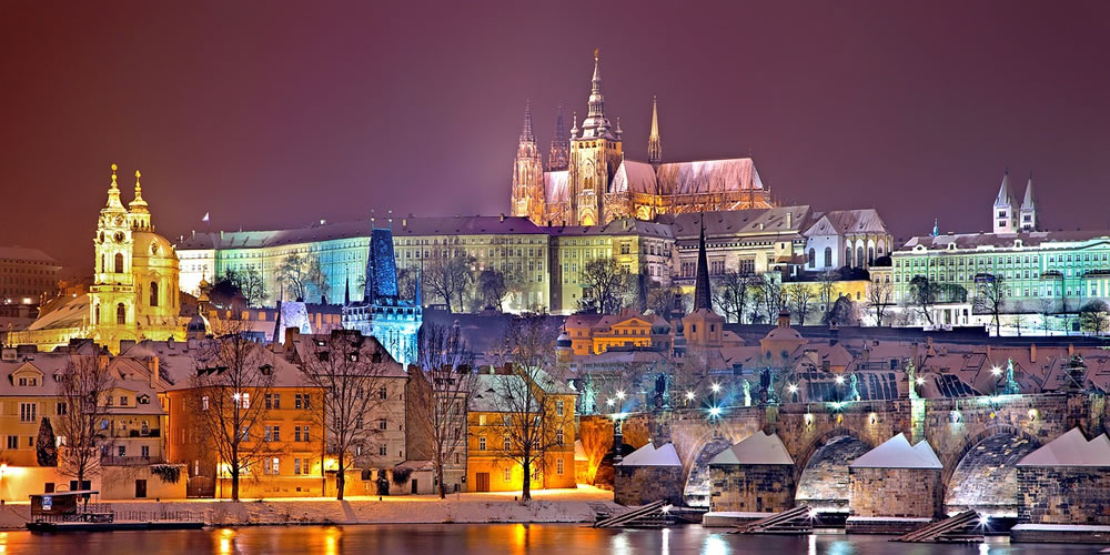 プラハで絶対に外せない観光スポット「カレル橋」 - 40代