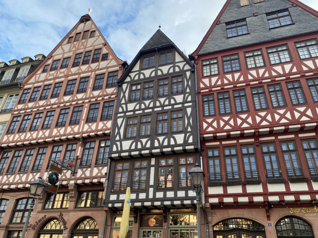 ドイツ 必見！はじめて行くフランクフルトの見所21選Arto Explore