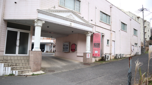 廃墟に潜入！ 熱海一大リゾートの架け橋になるはずのドライブイン跡に潜入