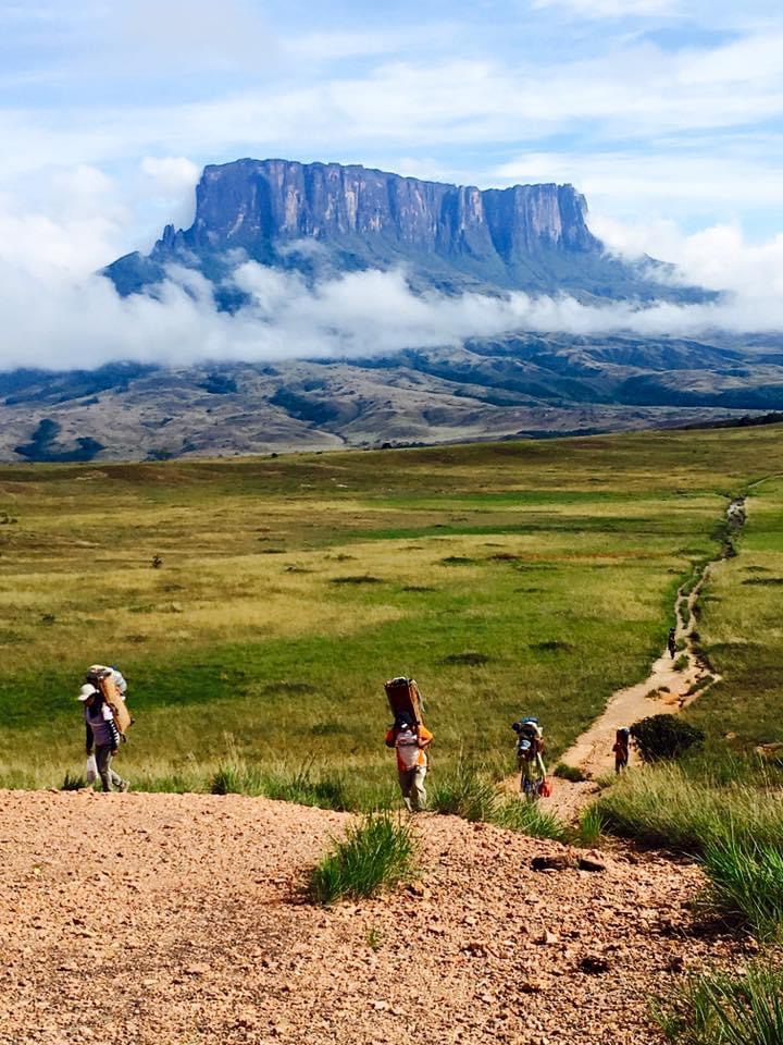 🌍 ギアナ高地 ― 南米最後の秘境へ-1PinkCat009