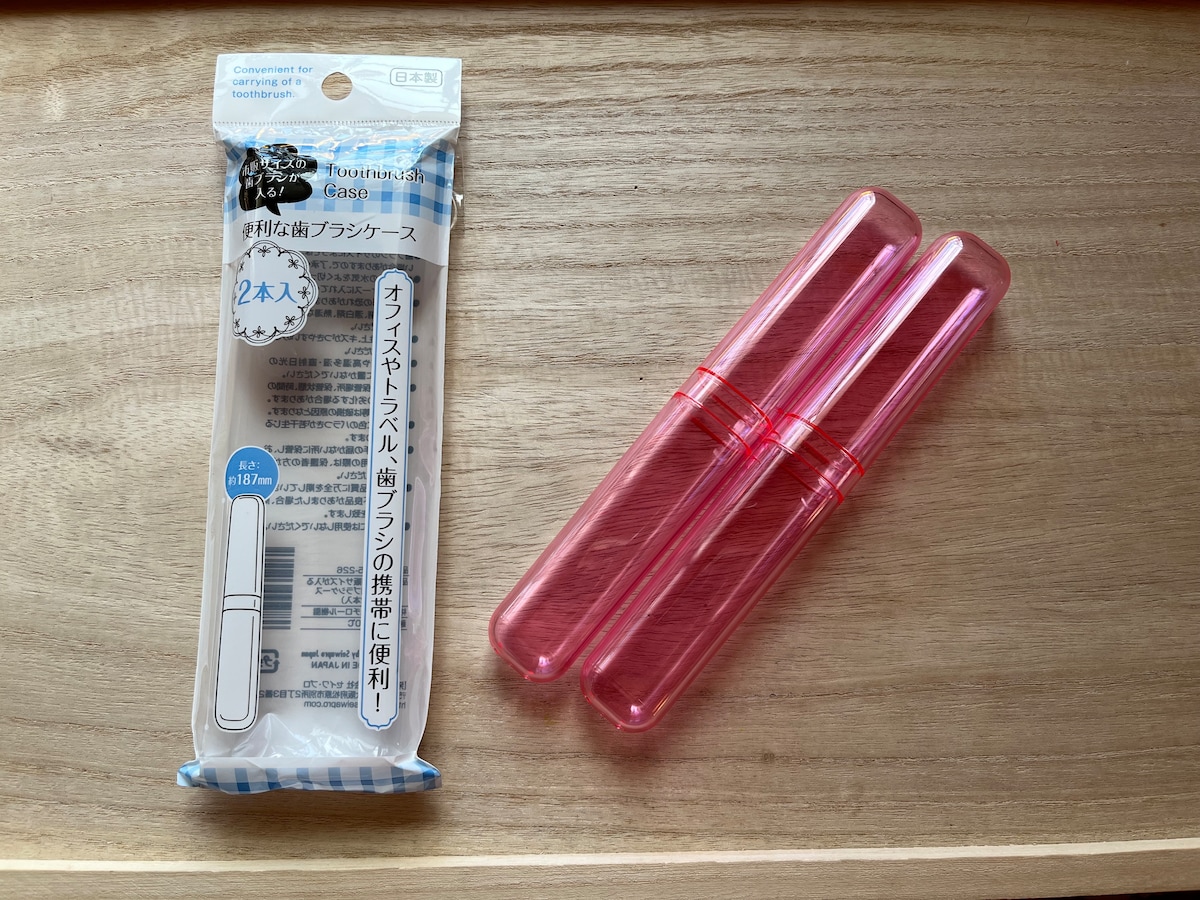 セリアで見つけた「トラベルフックベルト」のおかげで、キャリーケースで移動中の“あのストレス”から解放されましたROOMIE ルーミー