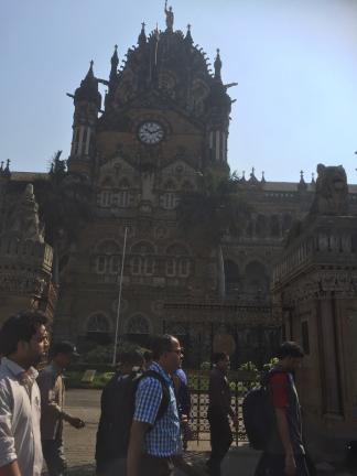 インド＿ムンバイ・チャトラパティ・シヴァージー・ターミナス駅-World Lighting Journey照明探偵団