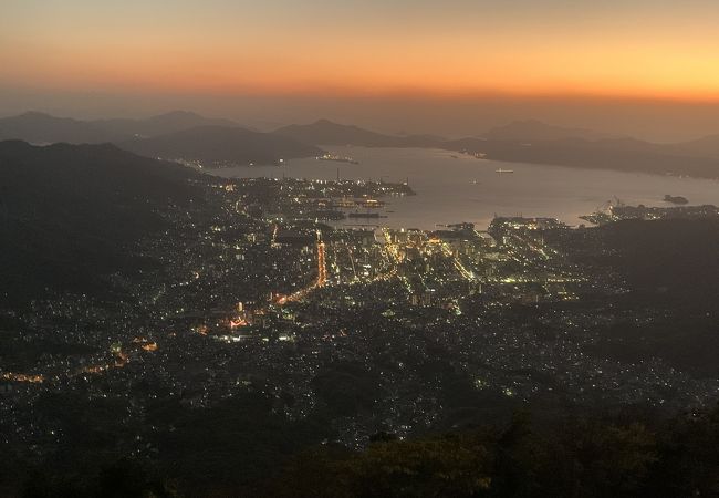 灰ヶ峰スカイライン 登山道路絶景を走る 日本の美しい道 広島