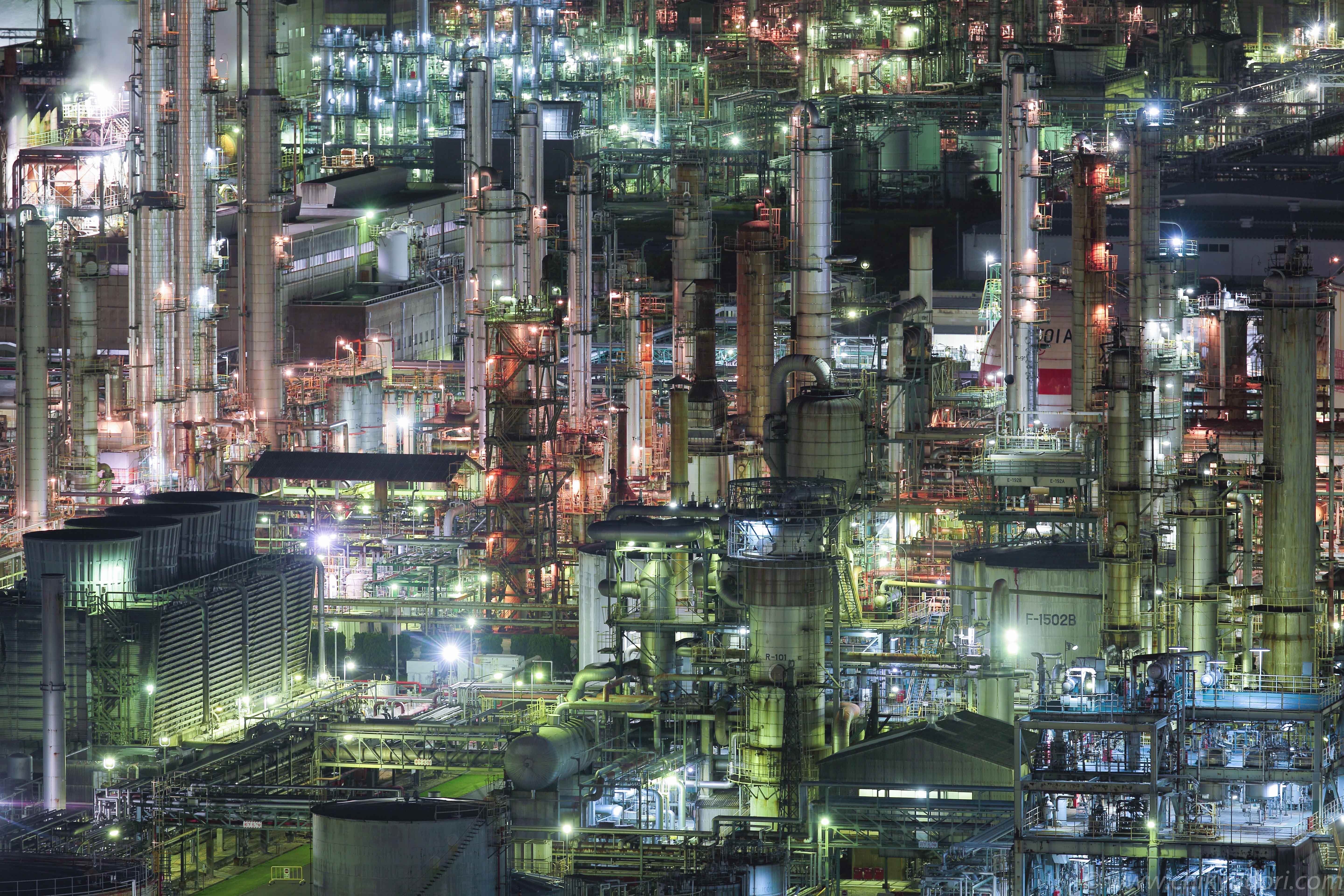 四日市工場夜景人気ナンバーワンの「四日市港ポートビル うみてらす１４」の夜景は、言葉で表現できないくらい圧巻のセカイだった ；ﾟДﾟ ！ぽてとのまったり北陸日記