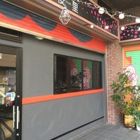 駅前に広がる贅沢な公共空間 ⁡ ちょっとした待ち合わせや