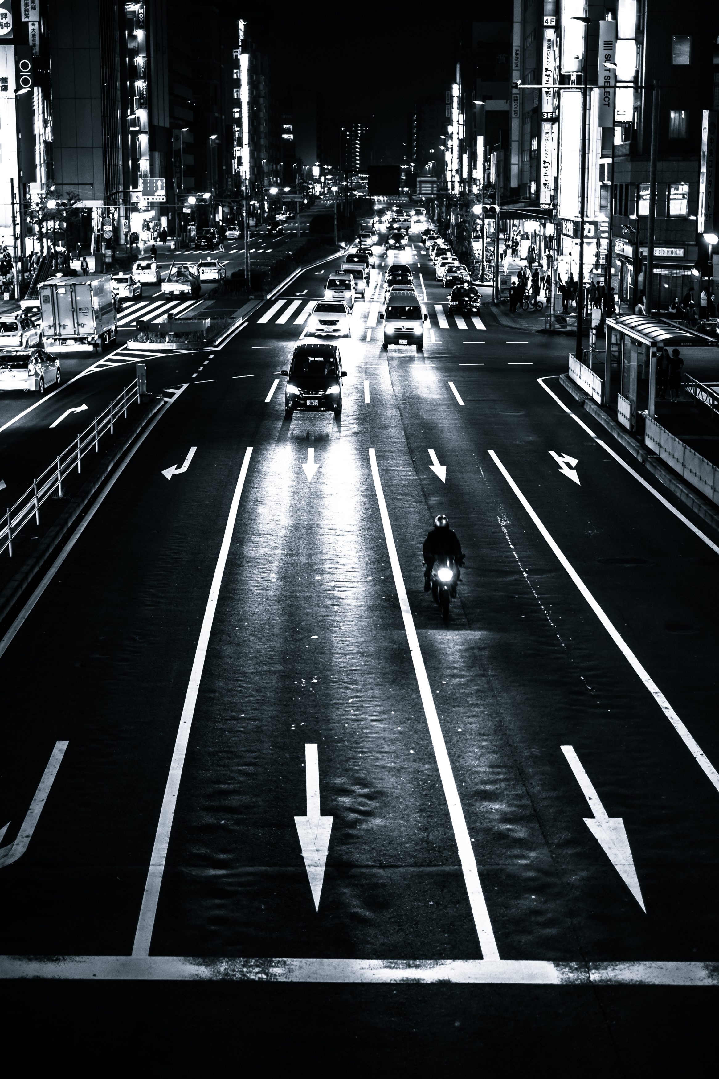 フリー写真アトランタの街の夜景と高速道路と車の光線でアハ体験GAHAG著作権フリー写真・イラスト素材集 - GAHAG著作権フリー