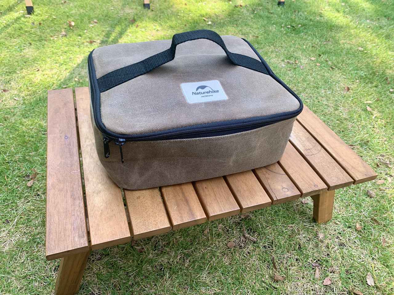 すぐ使えて撤収しやすいキャンプの食器！キャンプ道具の収納術＆グッズリストとなりのカインズさん