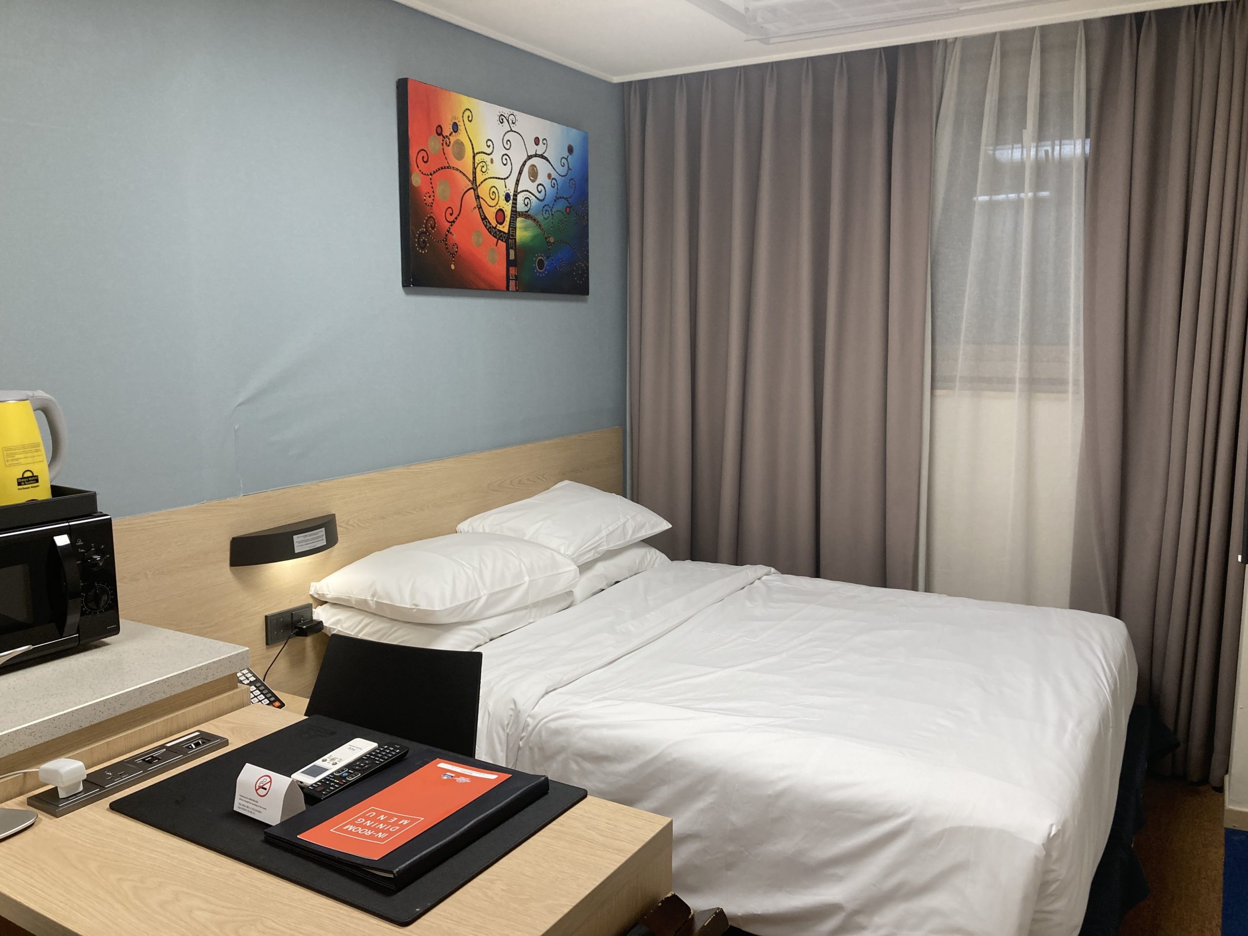 マンションで民泊体験、雲西駅近くの不思議なホテルに宿泊 2023_韓国の旅-3ろんりーとらべら