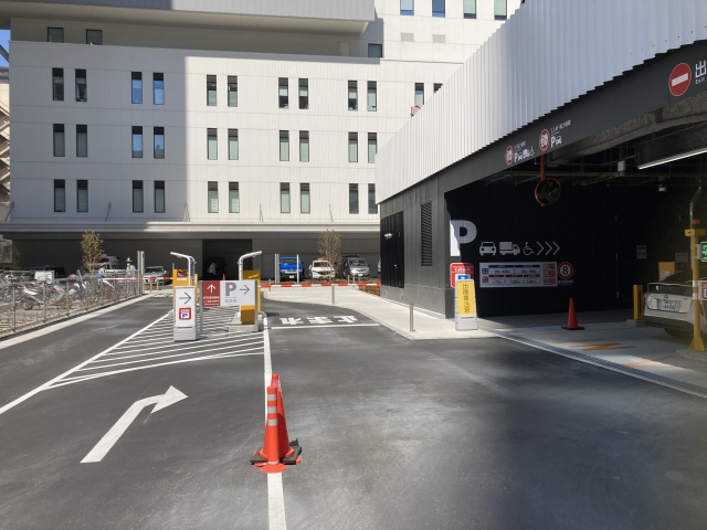 ニコ様限定 新宿住友ビル 三角ビル