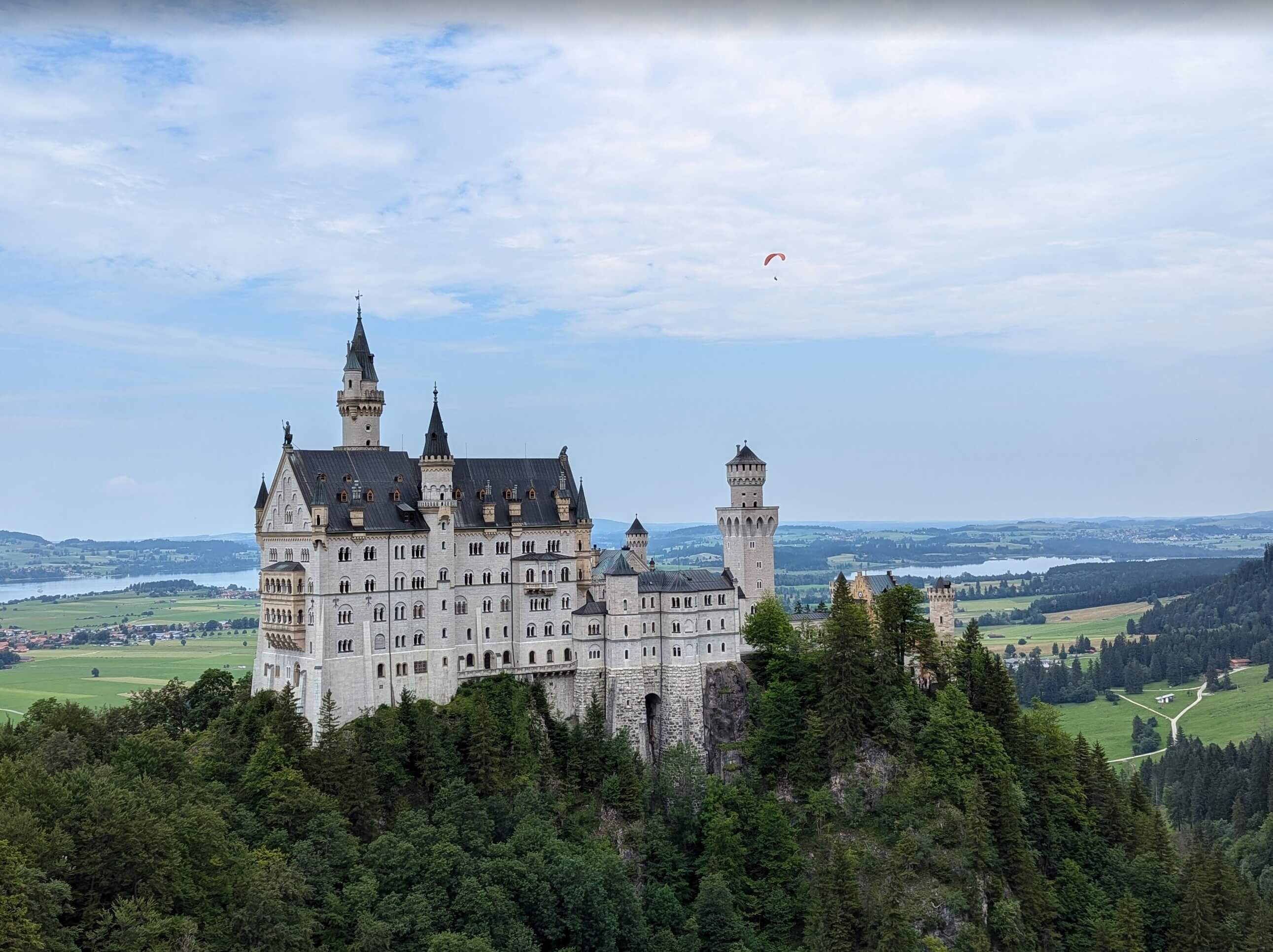2025年最新 ミュンヘンからノイシュバンシュタイン城への行き方電車・バスを比較、日帰りモデルコース完全ガイド -