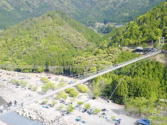 つり橋の里キャンプ場を解説！日本一のつり橋を見上げる予約不要な絶景スポットキャンプ・アウトドア情報メディアhinata