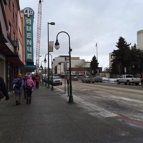 夏の間にアラスカ州ケチカンの町のストリート ビューの写真素材・画像素材 Image