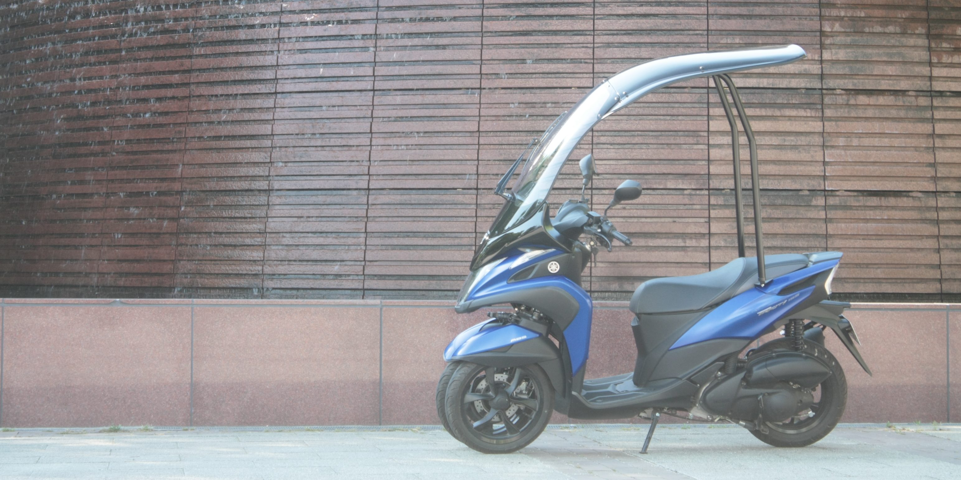 トリシティ155に自力で屋根キットを取り付けましたRoof installation work on Tricity