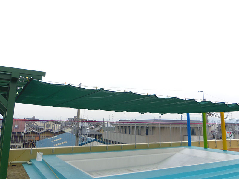 小学校のプール日除けテント – 坂東テント