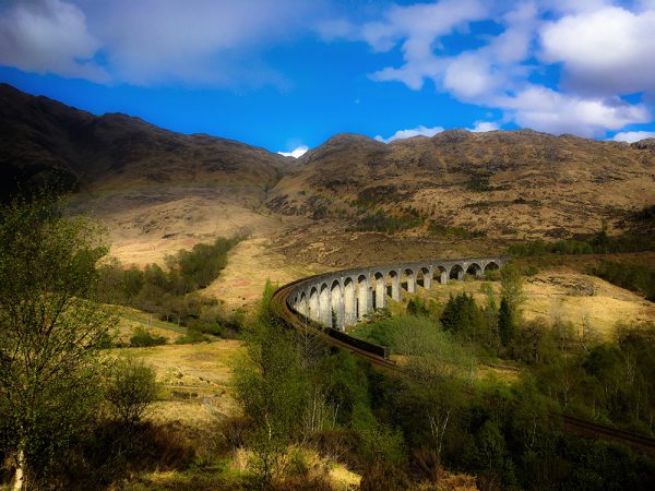 グレンフィナン高架橋・フォートウィリアム・グレンコー 日帰りツアー エディンバラ発Klook