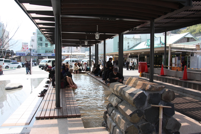 磐梯熱海駅前足湯 - 郡山ニフティ温泉