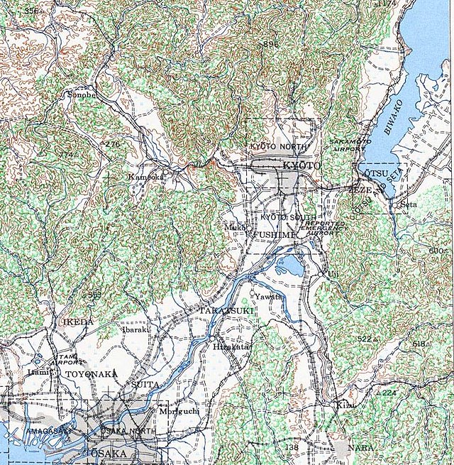 巨椋池干拓地の堤跡