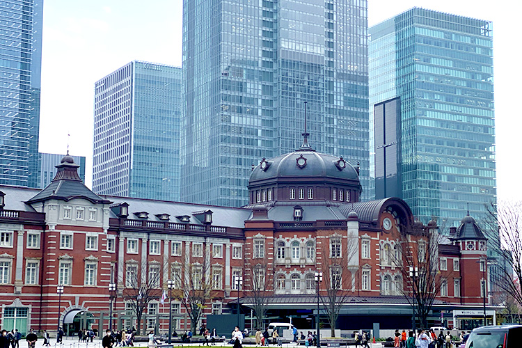 東京駅2階の美しい赤レンガの喫茶店「TORAYA TOKYO」日本の美しい旅景色