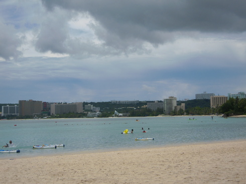 土曜日のイパオビーチ - 202X年へのライフレポート