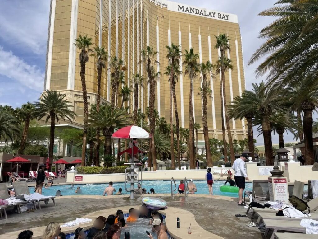 マンダレイベイのプールをチェック！ ラスベガス旅行～2017年4月 7日目① - らすべぇ～の