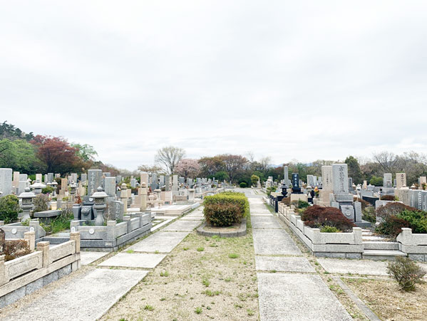 神戸市営バス「鵯越駅前」バス停留所 ホームメイト