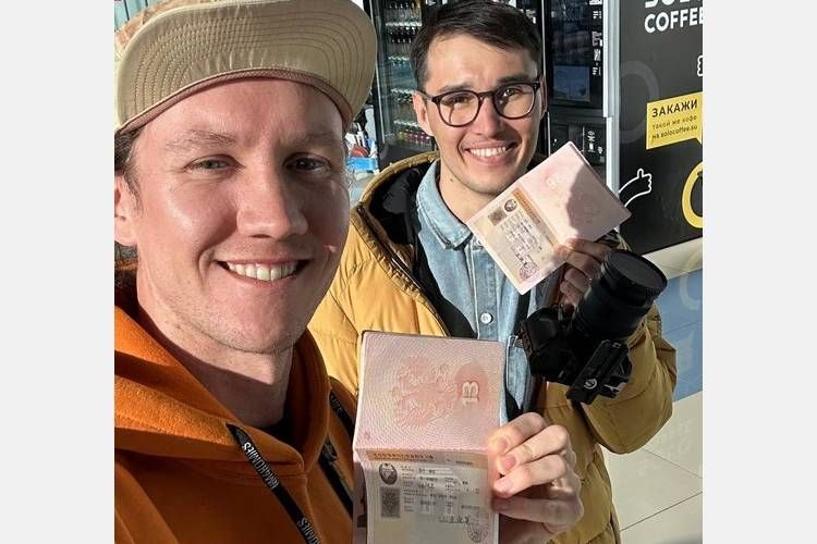 Amazon.co.jp: ヴィンテージ北朝鮮プロパガンダポスター とプリント偉大なリーダーキャンバス絵画クラシックウォールアートリビングルームの装飾写真60x90cmx1フレームなし