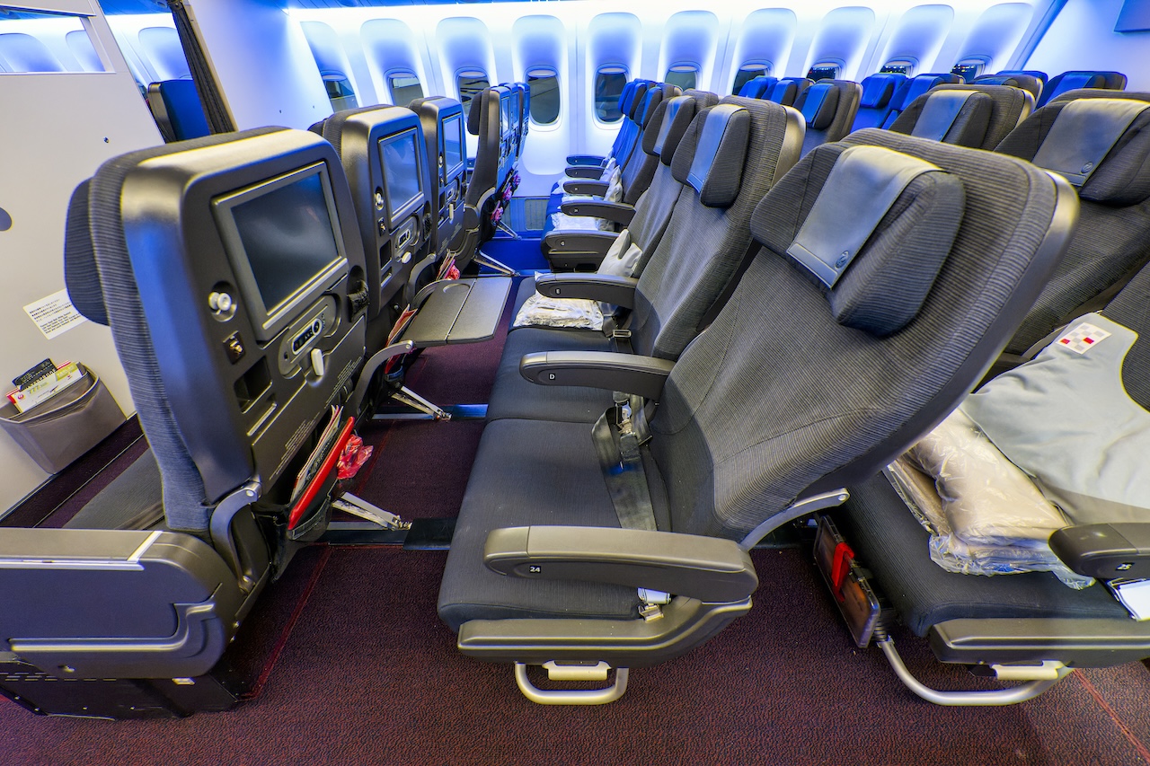 ANA B787-9 246席 エコノミークラス