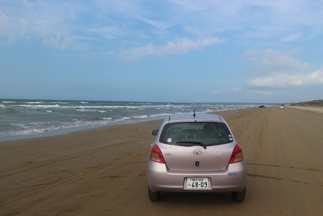 石川県 千里浜なぎさドライブウェイ・車で走れる砂浜の写真素材90359394- PIXTA