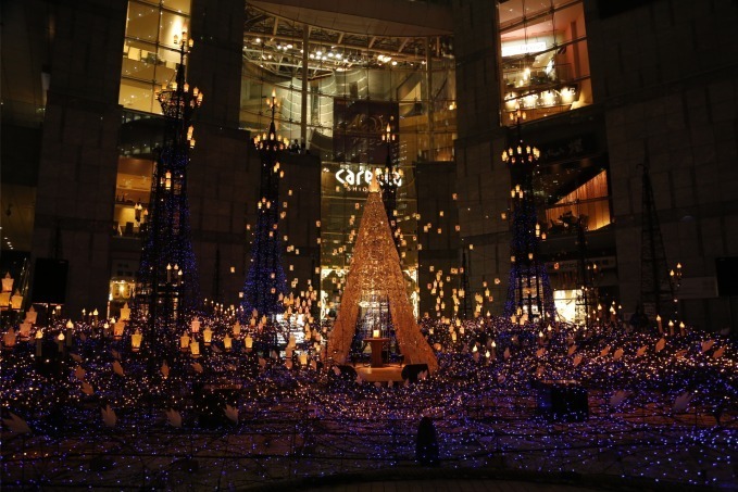 カレッタ汐留のイルミネーション、ディズニー映画『アナと雪の女王』『塔の上のラプンツェル』の世界を表現 - ファッションプレス