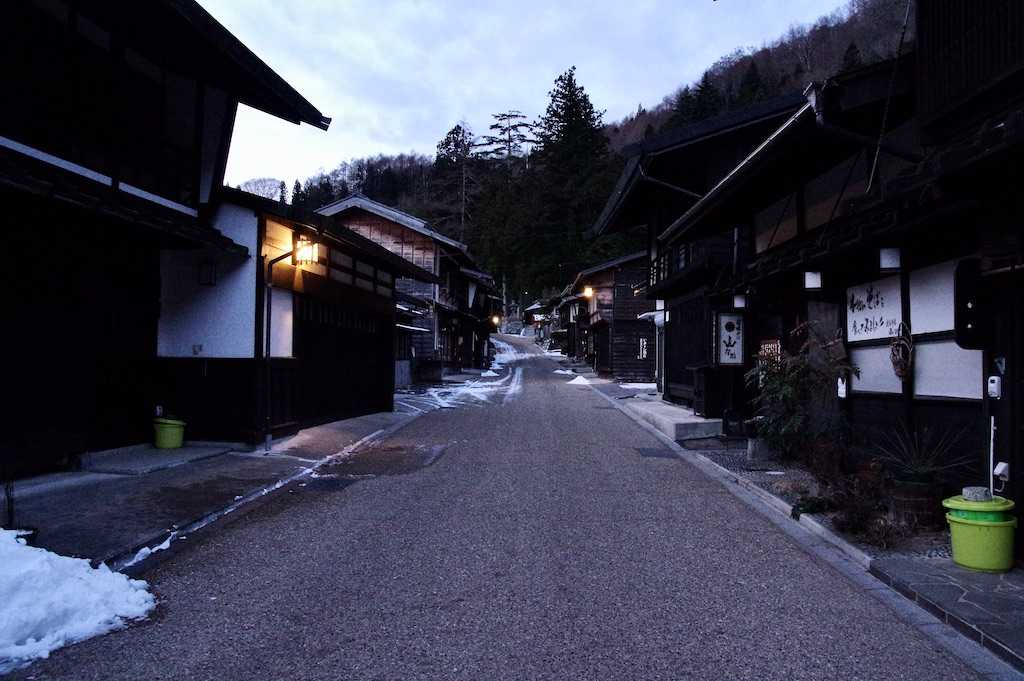 冬の奈良井宿。雪化粧の奈良井宿は絶景です