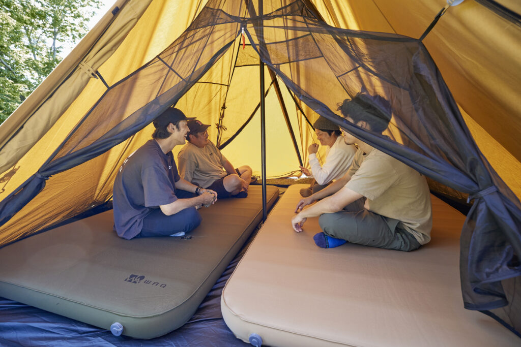 お隣さんのテントを拝見！「 bepalcampstyle」で見つけた参考になるテントの内側７選キャンプのコツBE-PAL キャンプ