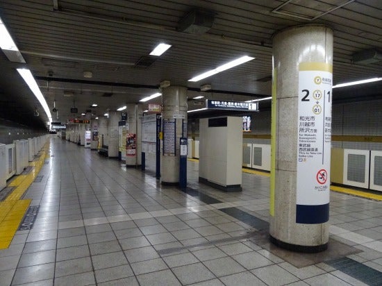 Y17-1 有楽町線雪景色 桜田門駅１番線発車メロディ