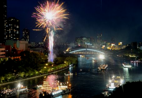 天神祭の花火を見るならココ！人気の場所＆穴場を徹底解説