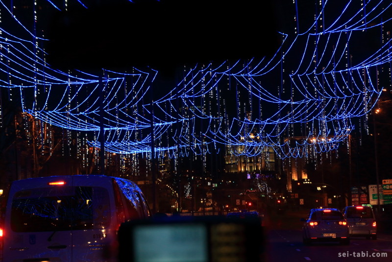 車種はマドリード空港のタクシー料金に影響しますか