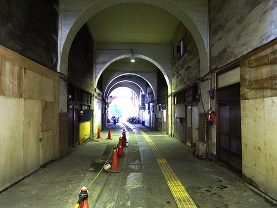 国道駅は横浜で昭和の歴史を語る駅横浜で暮らそう