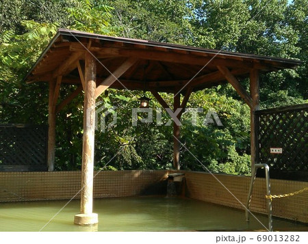 ◇日帰り入浴◇＊ 標高1,800mの豊富な湯量を誇る温泉をたっぷり堪能♪ ファミリー・女性同士・カップルにおすすめ