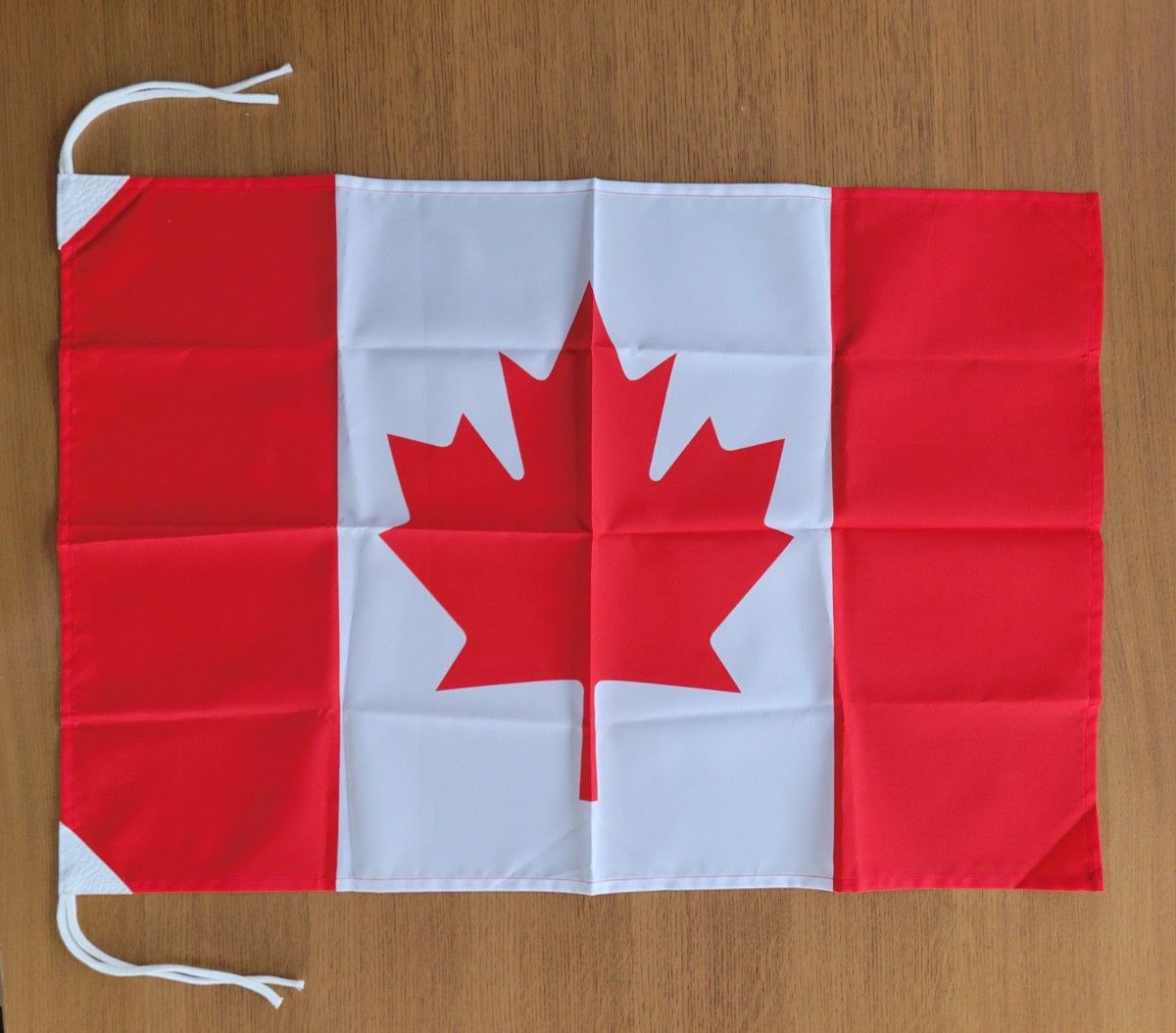 カナダの国旗はめちゃくちゃ新しい！ –GO Banff 「ゴーバンフ」カナダ・バンフの歩き方！カナディアンロッキー旅行の計画に最適なサイト