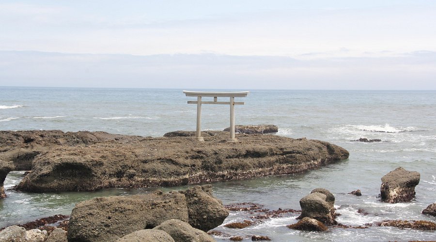 茨城県”大洗 磯前神社”の初日の出スポット「神磯の鳥居」～撮れ高不足～バイク乗りの絵日記