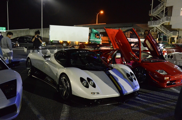 夜の海を彩る『青い光』 自然が作る不思議な魅力 大人も「子どものようにはしゃいで楽しい」 兵庫・淡路島FNNプライムオンライン