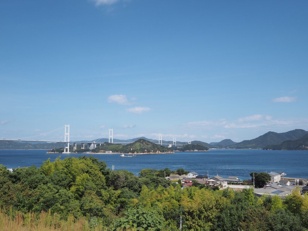 しまなみ海道を半日ドライブレビュー！瀬戸内海の絶景スポットからご当地グルメを紹介フレーム