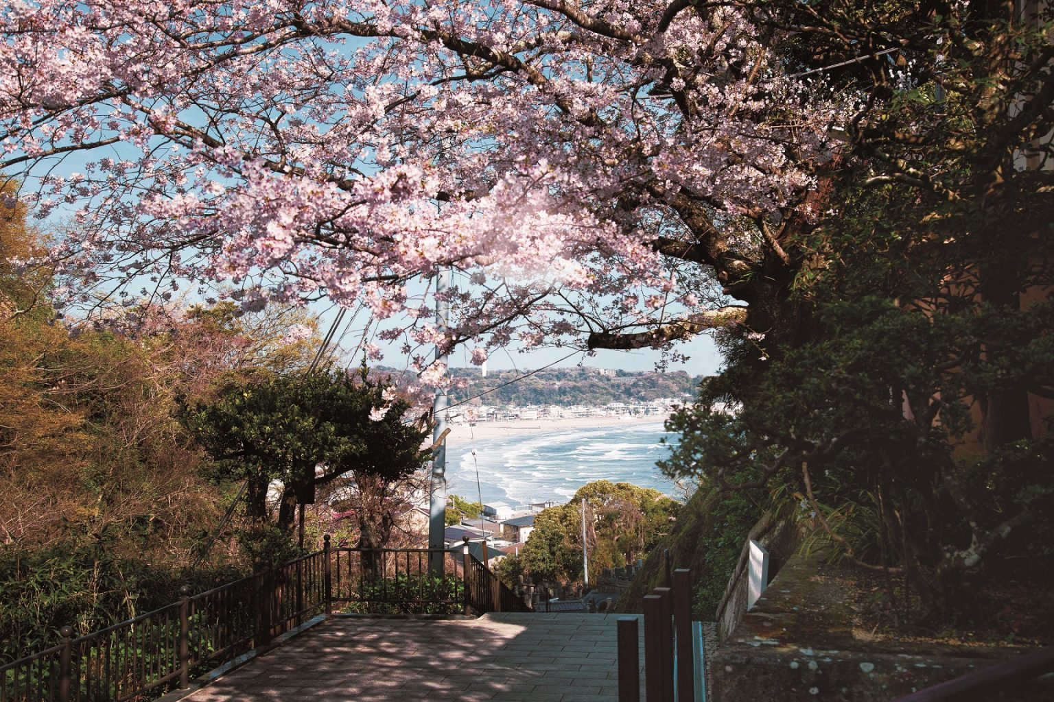 極楽寺駅 - Wikipedia